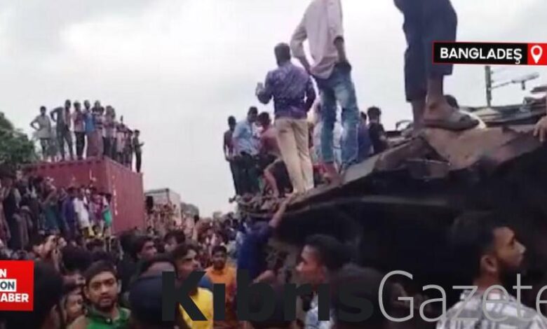 bangladeste yuk treni ile yolcu treni carpisti L6HEOQyX