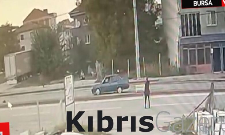 bursada 2 yasindaki cocuga otomobilin carptigi anlar kameraya yansidi JDfCrqmn