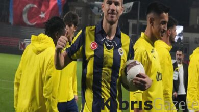Fenerbahçe'nin Edin Dzeko paylaşımında Mauro Icardi göndermesi! 9 fenerbahcenin edin dzeko paylasiminda mauro icardi gondermesi GDIiUJjw