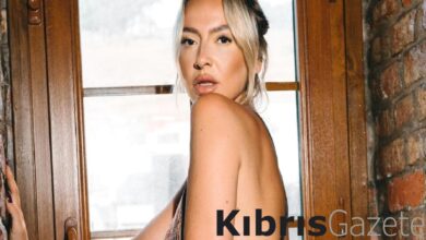 hadise 29 ekim konseri icin ataturkun sevdigi kiyafetleri tasarlatti eqAdCWWH