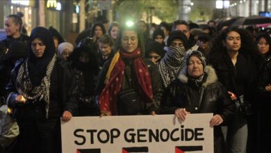 Hollanda’da anneler, Gazze’de öldürülen çocuklar için yürüdü 7 hollandada anneler gazzede oldurulen cocuklar icin yurudu HsEtVd4Q