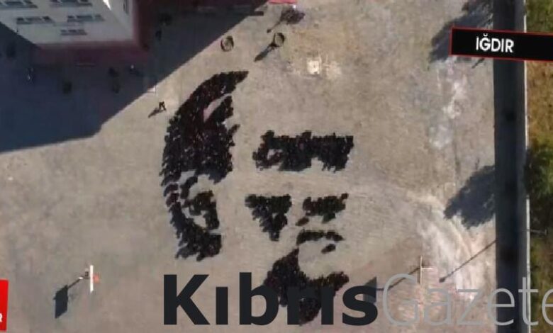 Iğdır'da 400 öğrenci Atatürk silüeti oluşturdu 1 igdirda 400 ogrenci ataturk silueti olusturdu SMLvcfqp