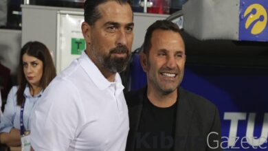 ilhan paluttan cikis ne diyeyim faul dememek icin kelimeler ariyorum PVNOLyTK