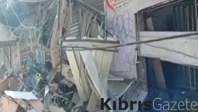 İsrail, Gazze'de kafeyi vurdu! 11 kişiye mezar olan binadaki yıkım kamerada 9 israil gazzede kafeyi vurdu 11 kisiye mezar olan binadaki yikim kamerada OXZOVLFT