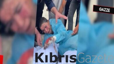 israilin gazzeye yonelik saldirilarinda yaralanan cocuk babasina veda etti EUlh2VeG