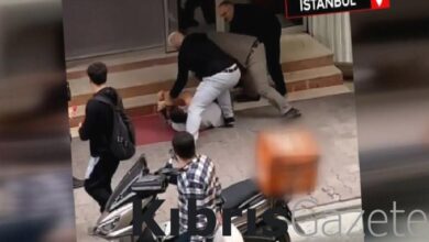 istanbulda evden cikartmak isteyen emlakciya satirla saldirdi ugVAzdif