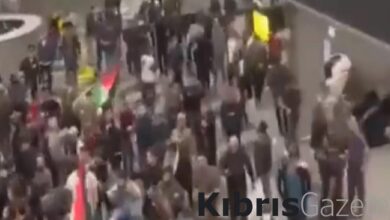 Yüzlerce Müslüman, İsrail’den Dağıstan'a gelen uçak nedeniyle havaalanını bastı 5 yuzlerce musluman israilden dagistana gelen ucak nedeniyle havaalanini basti KyTEeuKV