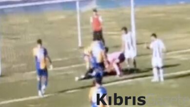 2. Lig'de kalecinin dili boğazına kaçtı, maçın hakemi kurtardı 1 2 ligde kalecinin dili bogazina kacti macin hakemi kurtardi Hr42YOBQ