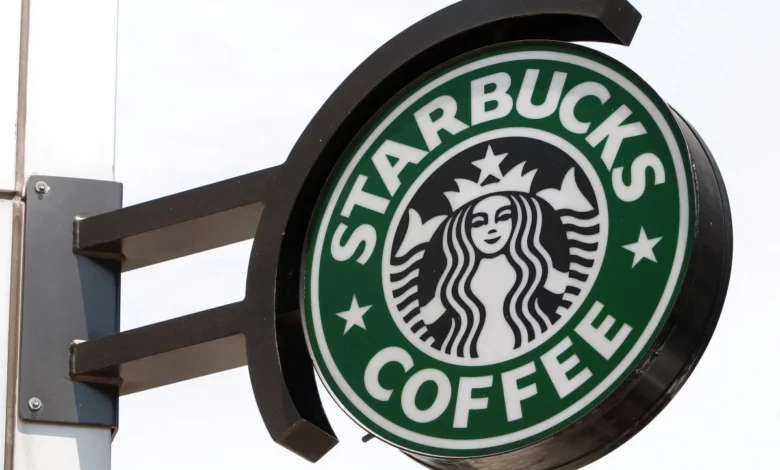 ABD’de yüzlerce Starbucks çalışanı greve gitti 1 abdde yuzlerce starbucks calisani greve gitti l794HLsN