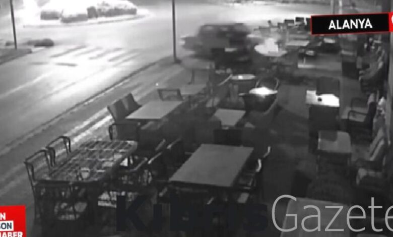 alanyada drift atan alkollu surucunun otomobiliyle magazaya daldigi anlar ZRlIFP7y