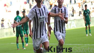 altayin forvetlerinin yas ortalamasi 405 FMKG6hZh