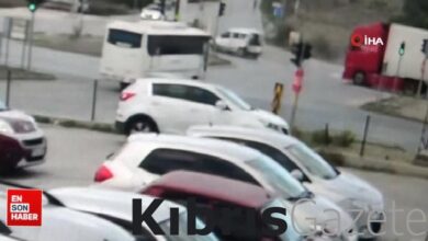 antalyada kirmizi isiklarda bekleyen araca tir carpti Nw15G9Ak