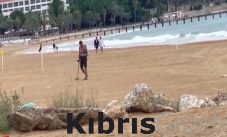 antalyada turistlerin cekildigi plaj define avcilarina kaldi gjd5rUY9