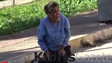 Antalya'da yaşlı kadın engelli kızıyla evden çıkarıldı 1 antalyada yasli kadin engelli kiziyla evden cikarildi ZREdHTVz