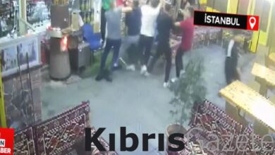 arnavutkoyde sopa ve keserlerle kafeyi bastilar CsgtmZZ6