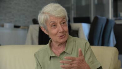 Aziz: Denktaş Bağımsızlık Bildirgesi’ni bana verdi. ‘Git haberini yap’ dedi. Sarıldık… 1 aziz denktas bagimsizlik bildirgesini bana verdi git haberini yap dedi sarildik cm2WremT