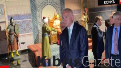 Bakan Ersoy, 'Türkiye Selçuklu Hanedan Sergisi'ni ziyaret etti 2 bakan ersoy turkiye selcuklu hanedan sergisini ziyaret etti PissEGyX