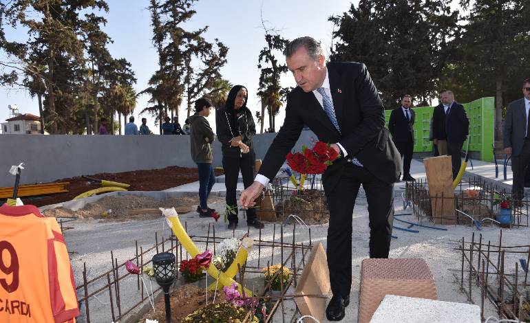 Bak’tan Şampiyon Melekler’in adını yaşatacak tesise destek sözü 1 baktan sampiyon meleklerin adini yasatacak tesise destek sozu Kd34yVns