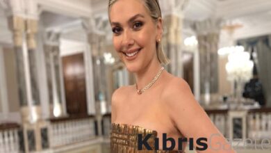 berguzar korel cok benzetildigi sinem kobal ile poz verdi 16VRuBEa