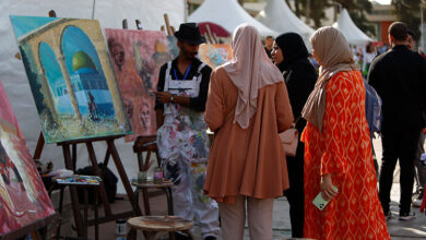 Cezayirli güzel sanatlar fakültesi öğrencileri, fırça ve boyalarını Filistin için kullandı 2 cezayirli guzel sanatlar fakultesi ogrencileri firca ve boyalarini filistin icin kullandi G1PsIwhL