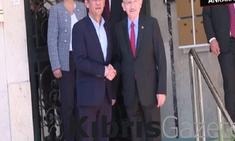 chp genel baskani ozgur ozel ve esinden kilicdaroglu ailesine ziyaret HFYE4MSc