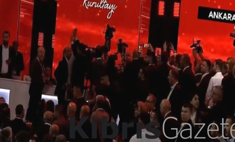 CHP'de Genel Başkanlık seçimi ikinci tura kaldı 1 chpde genel baskanlik secimi ikinci tura kaldi elDzW6XC