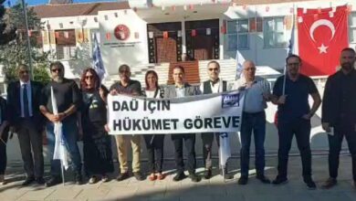 DAÜ-SEN’den Meclis önünde şok eylem 7 dau senden meclis onunde sok eylem gnKeCS6O