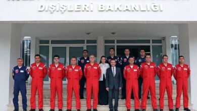 disisleri bakani ertugruloglu turk yildizlari pilotlarini kabul etti Aul6er1p