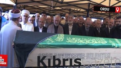 Diyanet İşleri Başkanı Ali Erbaş'ın annesi son yolculuğuna uğurlandı 1 diyanet isleri baskani ali erbasin annesi son yolculuguna ugurlandi LUbUO2SD