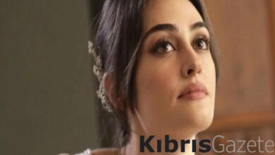 esra bilgic cesur kiyafetiyle cimlere uzandi turkiyenin monica belluccisi unlry2jJ