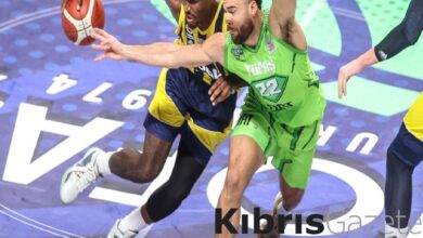 Fenerbahçe, TOFAŞ'ı mağlup etti 3 fenerbahce tofasi maglup etti 8t7B8ft6