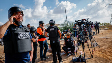 gazeteciler gazzede imza kampanyasi baslatti A8X1z6MD