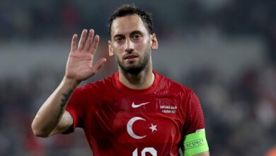 Hakan Çalhanoğlu'nun eşi Sinem'in güzelliği olay oldu! "Mankenler yanından geçemez" 2 hakan calhanoglunun esi sinemin guzelligi olay oldu mankenler yanindan gecemez OlsC72wN