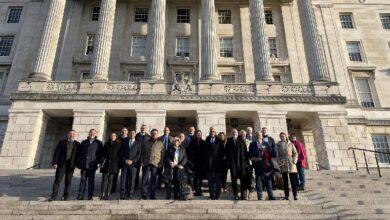 iki toplumdan siyasi partiler kuzey irlandada calisma ziyaretine katildi f2WV9pWj