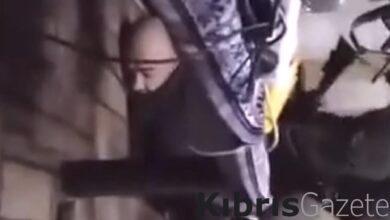 israil askerleri filistinli banati canli yayin sirasinda darbetti h2mzrILf