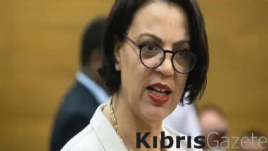 İsrailli esirin yakını, İsrail milletvekiline tepki gösterdi 6 israilli esirin yakini israil milletvekiline tepki gosterdi M8xrfW49