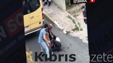 istanbulda dolmus soforu ile yolcunun kavgasi kamerada FN9aXMFq