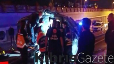 kayseride kazaya bakmak isteyen surucu direge carpti TB7qvMmw