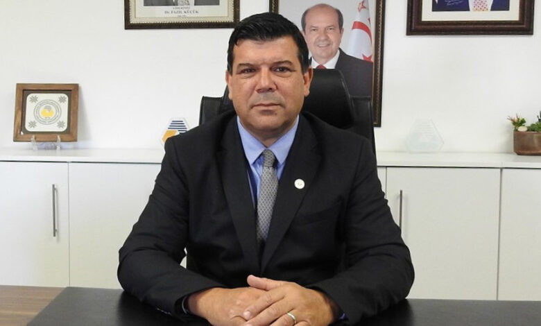 Kılıç, Cumhuriyet’in 40’ıncı yılını kutladı 1 kilic cumhuriyetin 40inci yilini kutladi Jr2jxgQ3