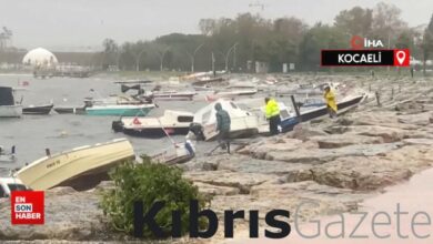 Kocaeli'nde fırtınaya dayanamayan tekneler karaya vurdu 3 kocaelinde firtinaya dayanamayan tekneler karaya vurdu 7KtYJAVQ