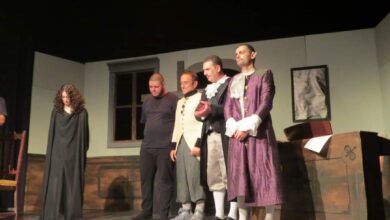 mozart ve salieri oyunu girne oda tiyatrosunda sergilendi hGfw2BSY