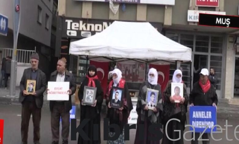 muslu aileler hdp onundeki eylemlerine devam ediyor XvGEmWKz