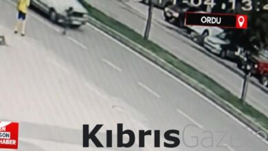 orduda yola firlayan cocuk otomobilin altinda kaldi DzOyDRVI