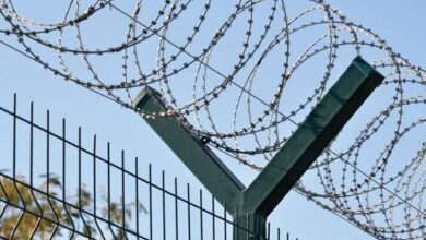 rum icisleri bakani ara bolgede dikenli tel konusunu kapatti Xz9HPmZr