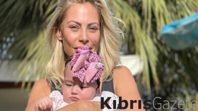 seray sever kasim ayinda denize girdi 9Fl1bCAU