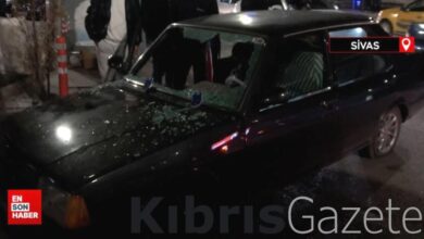 sivasta iki grup arasinda tasli sopali ve silahli kavga yasandi PVw1nThT