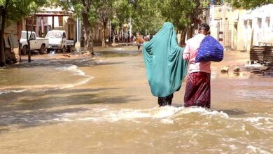 somalide siddetli yagislar ve seller sonucu 300 binden fazla kisi yerinden oldu W2f4AQ4l