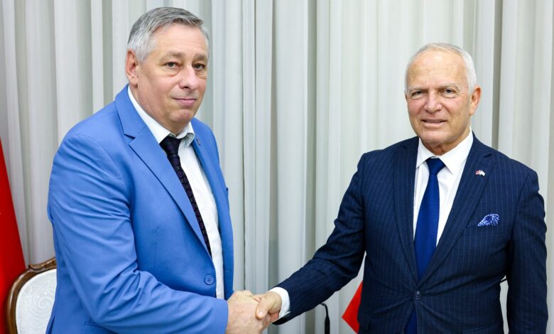 TÖRE, ALMAN VEKİL GEUKING’İ KABUL ETTİ 1 tore alman vekil geukingi kabul etti UFTIzcgx