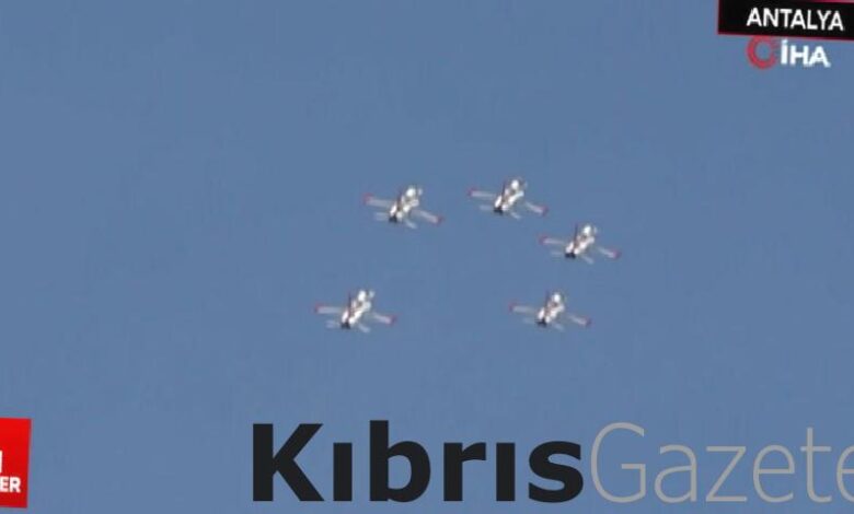 turk yildizlari antalyada nefes kesti sCN53sBx