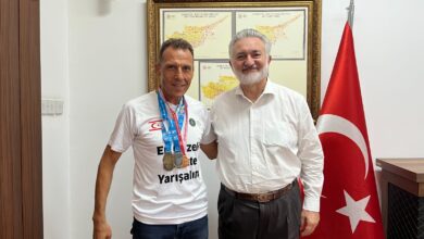 Ultra maratoncu Temizsoy, Evkaf desteğiyle zirveye koştu 10 ultra maratoncu temizsoy evkaf destegiyle zirveye kostu VTjBcRbB